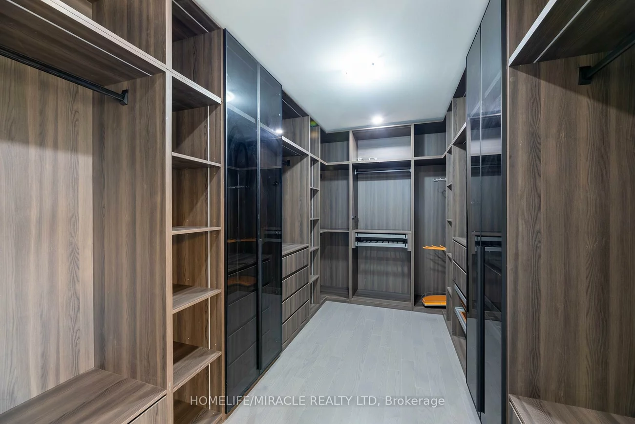 92, APPLEYARD, Kleinburg, Vaughan