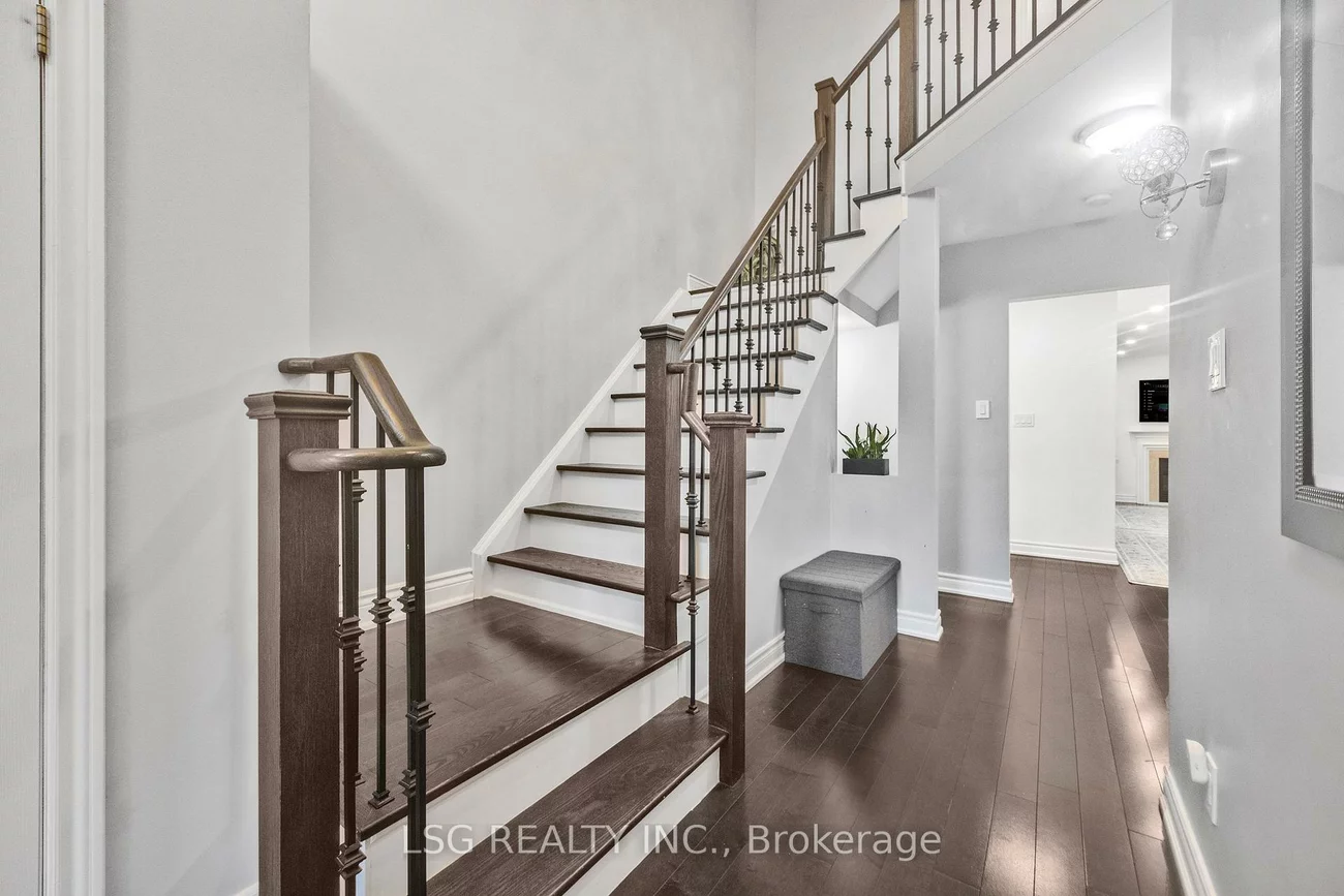 223, Foxfield, Patterson, Vaughan