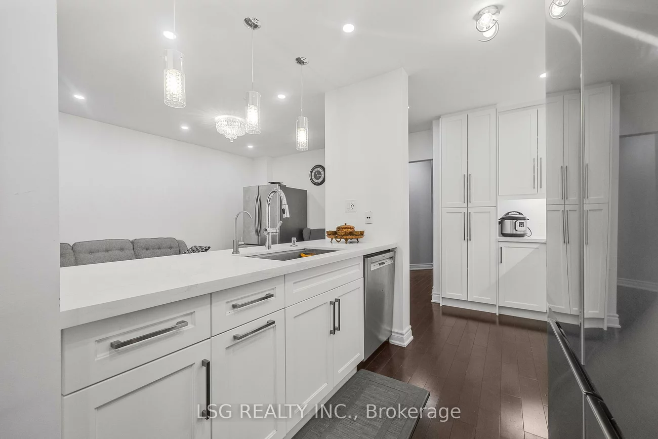 223, Foxfield, Patterson, Vaughan