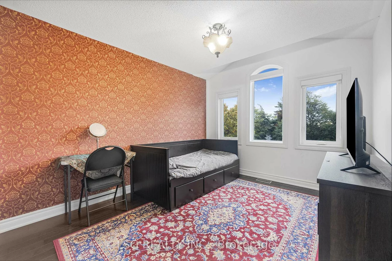 223, Foxfield, Patterson, Vaughan