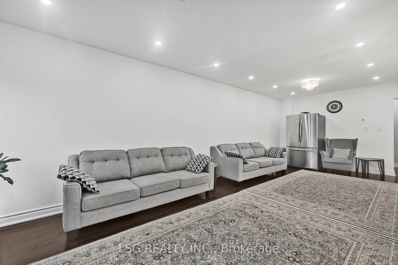 223, Foxfield, Patterson, Vaughan