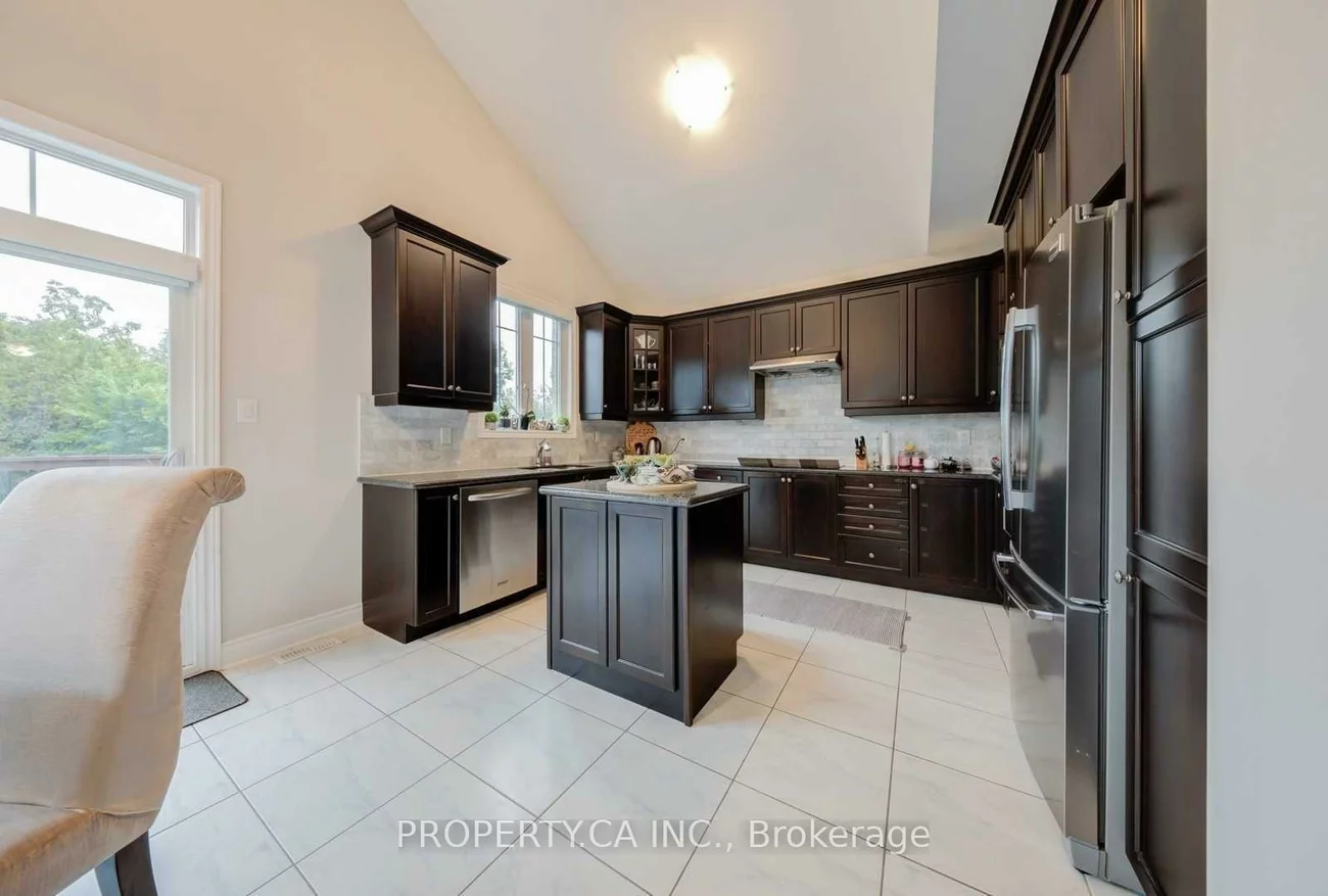 552, Valley Vista, Patterson, Vaughan