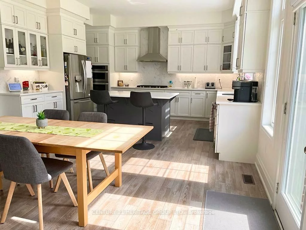 22, Luang, Kleinburg, Vaughan