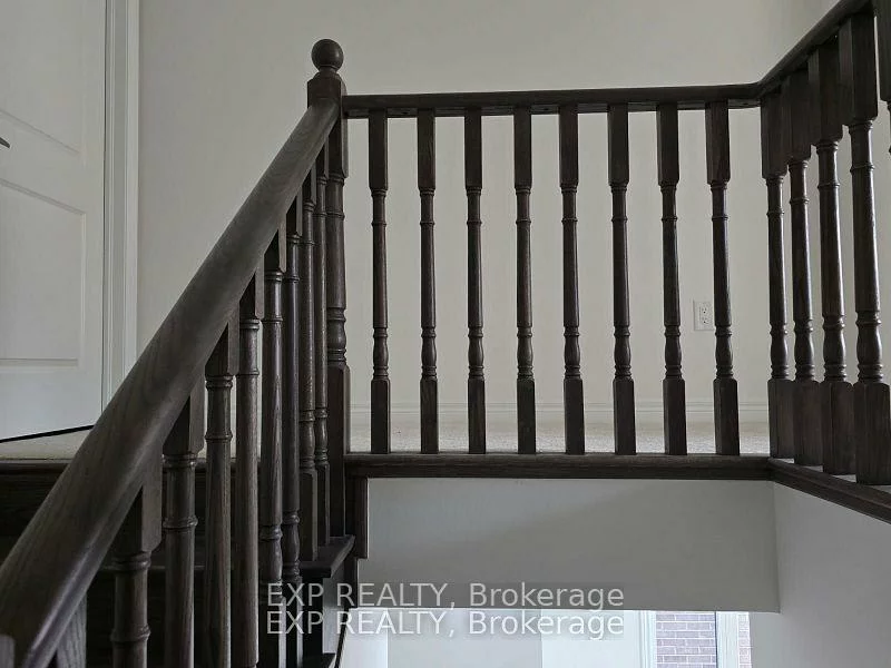 64, Singhampton, Kleinburg, Vaughan