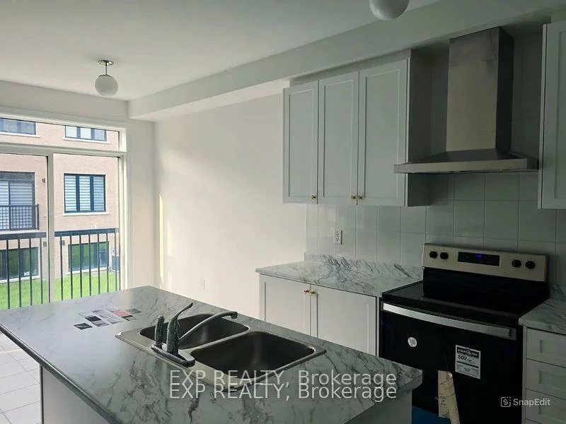 64, Singhampton, Kleinburg, Vaughan