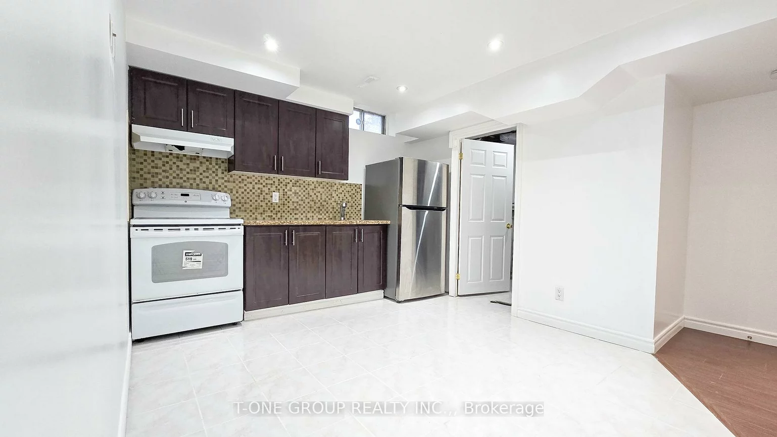 7, Mccrackin, Lakeview Estates, Vaughan