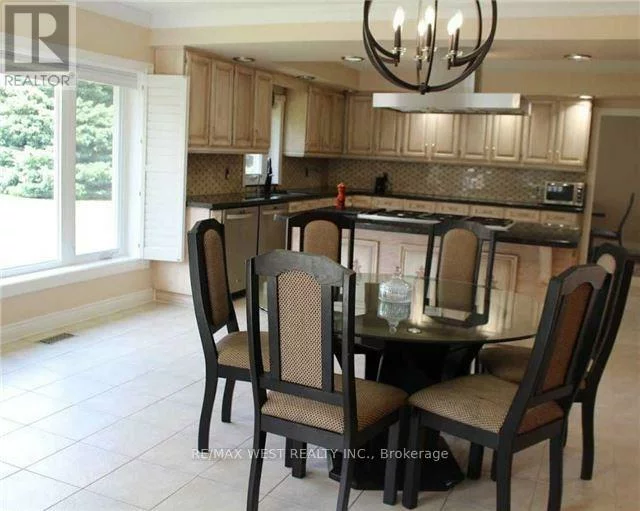 90, Stephanie, Kleinburg, Vaughan