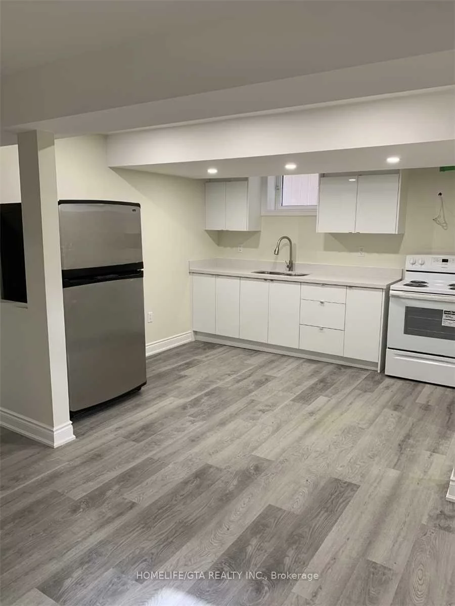 95, Ivy Glen, Patterson, Vaughan