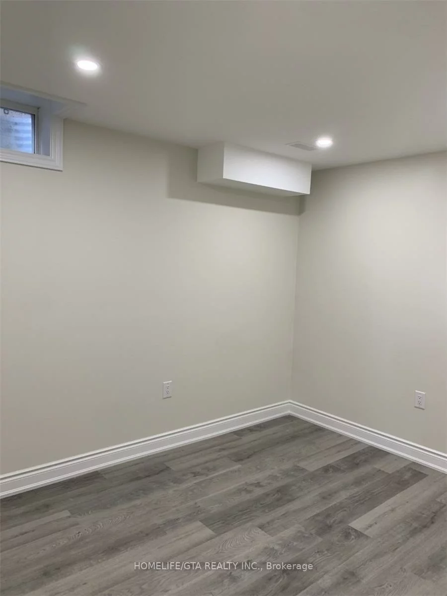 95, Ivy Glen, Patterson, Vaughan