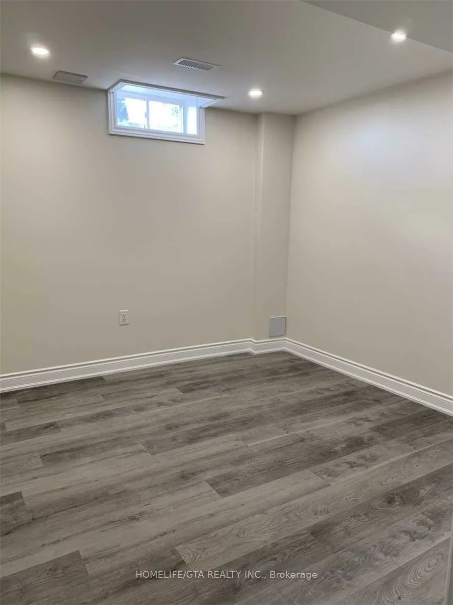 95, Ivy Glen, Patterson, Vaughan