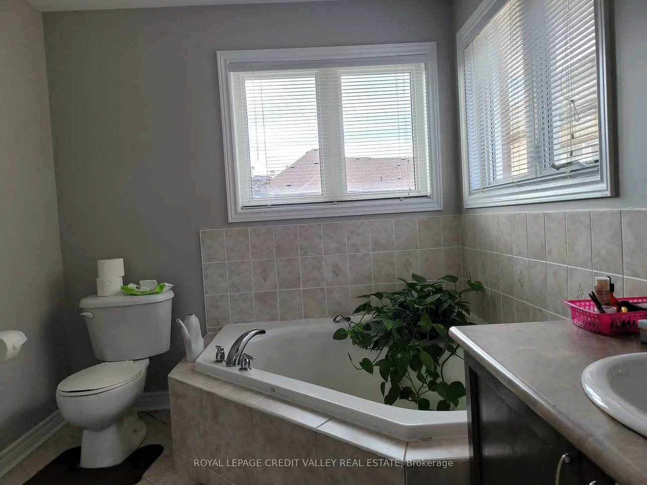 38, Brahm, Vellore Village, Vaughan