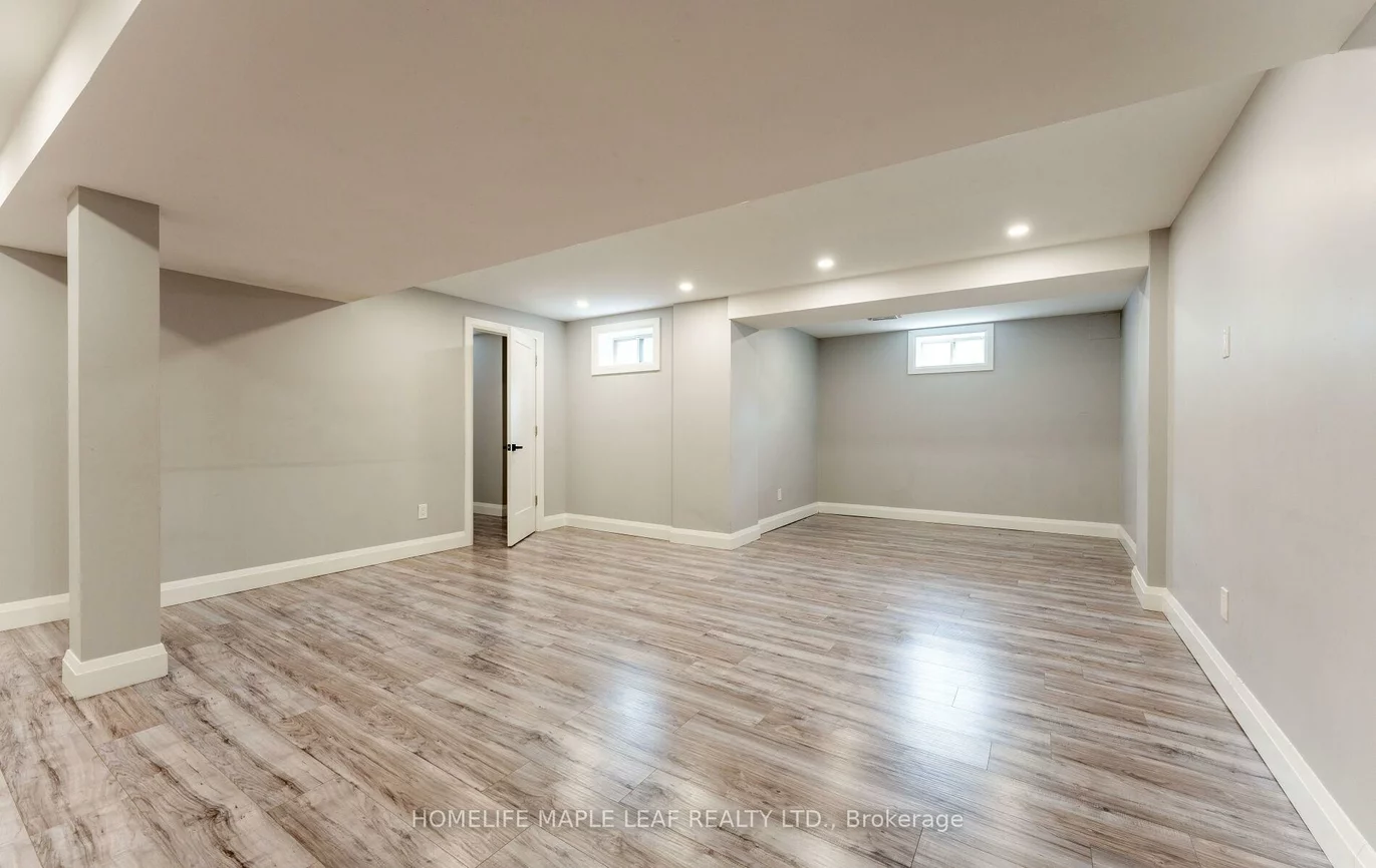 47, Stanton, Vellore Village, Vaughan