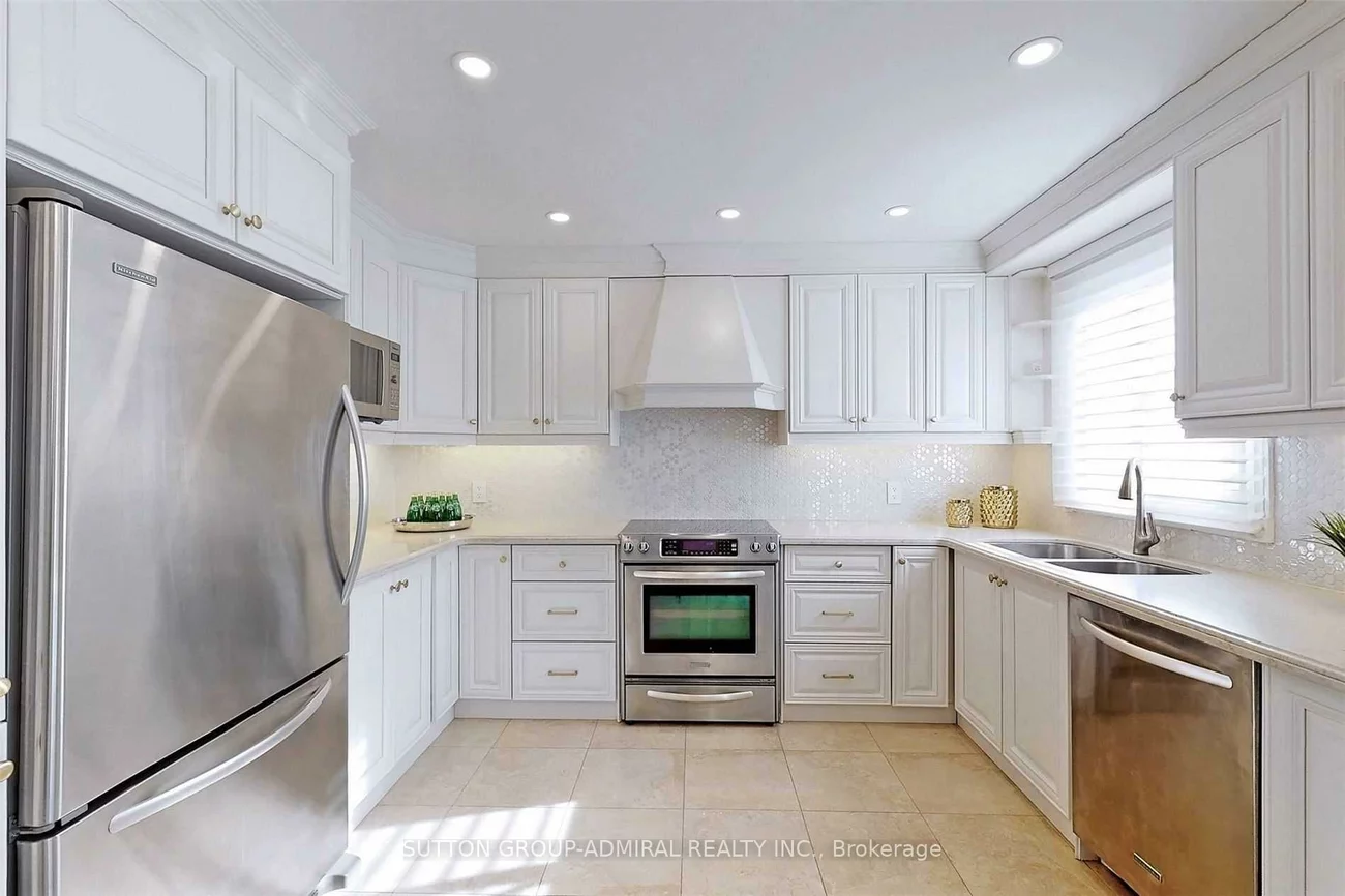 45, Pinewood, Crestwood-Springfarm-Yorkhill, Vaughan