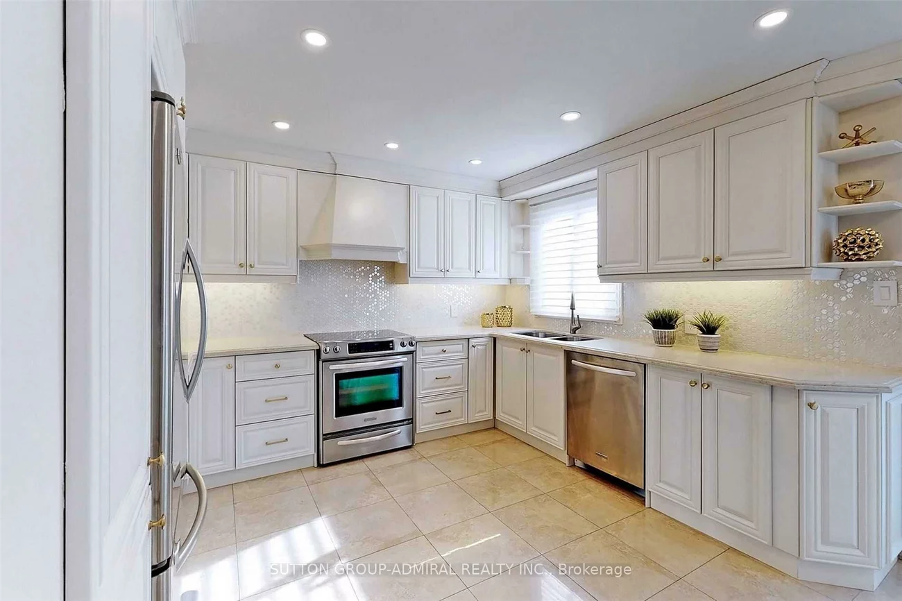 45, Pinewood, Crestwood-Springfarm-Yorkhill, Vaughan