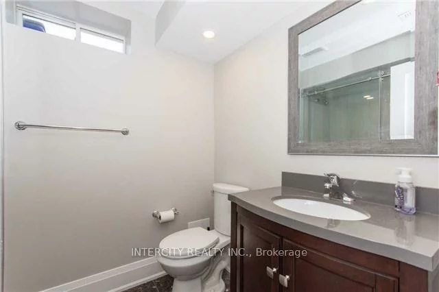 43, Crew, Vellore Village, Vaughan