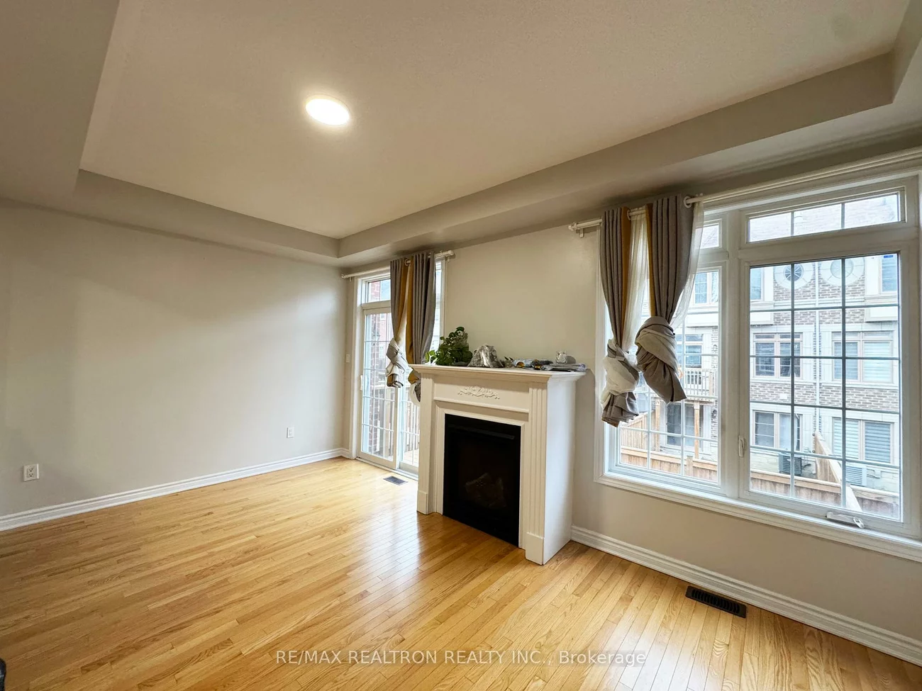 138, Farooq, Vellore Village, Vaughan