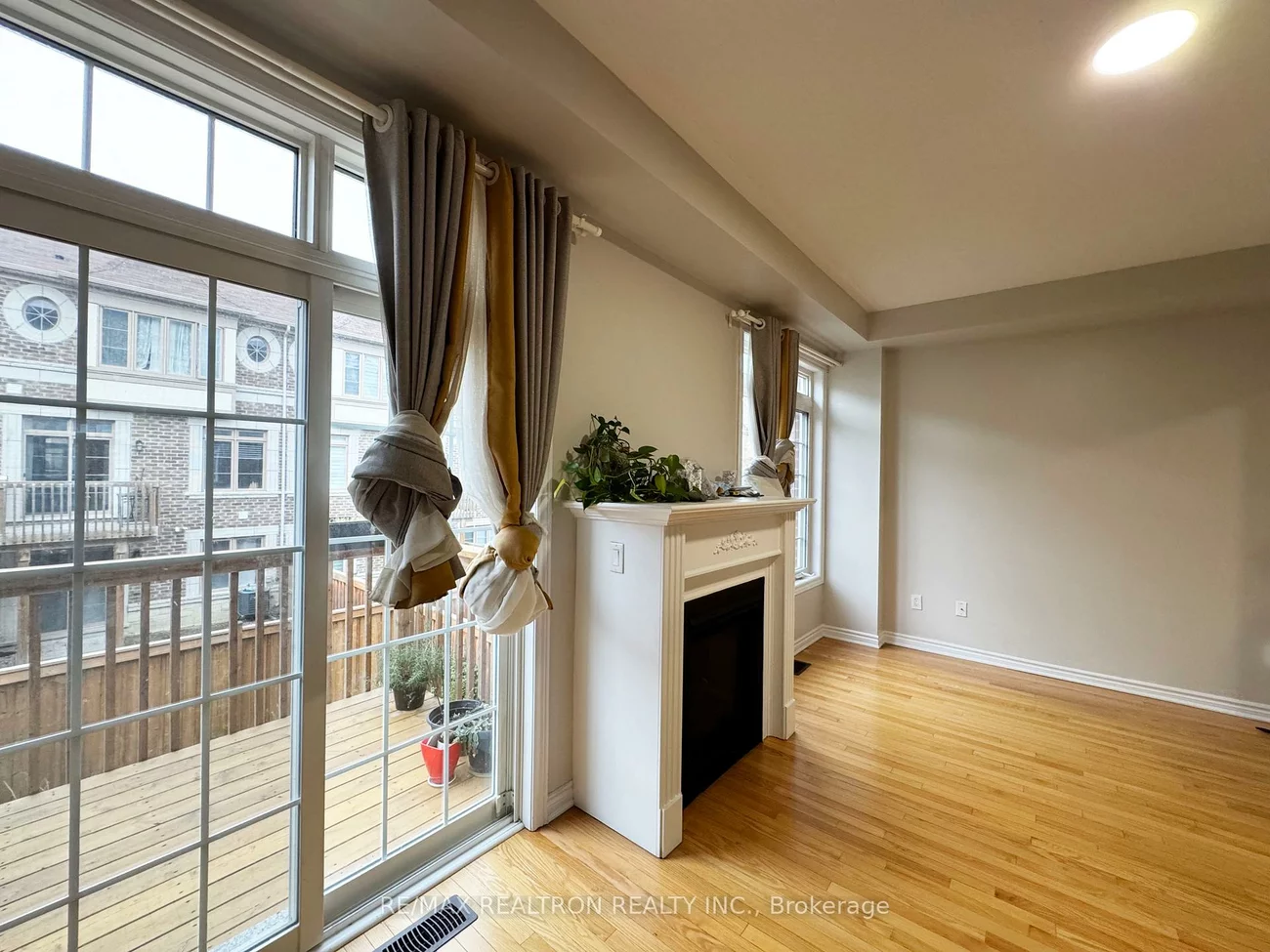 138, Farooq, Vellore Village, Vaughan