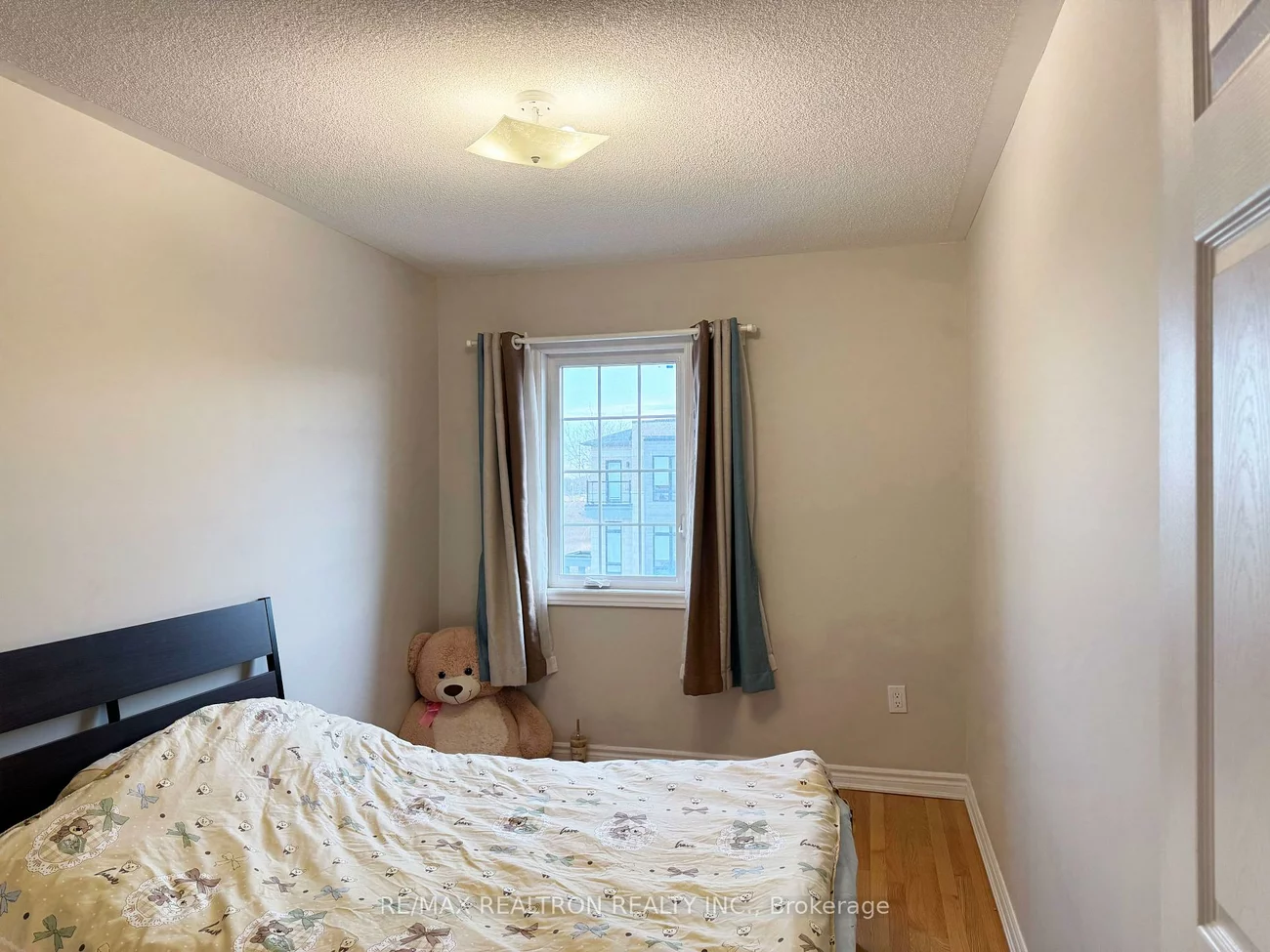 138, Farooq, Vellore Village, Vaughan