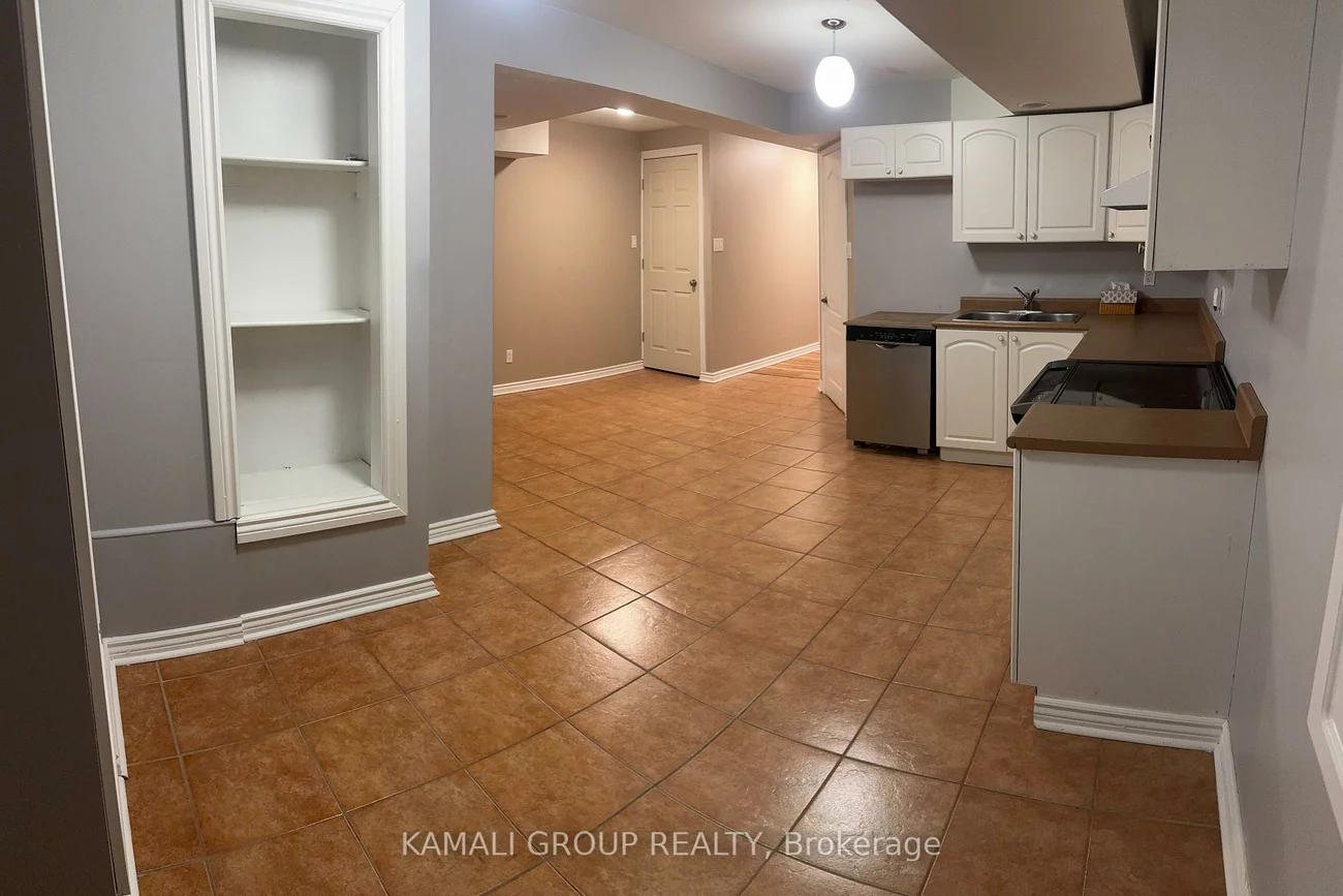 103, Filippazzo, Vellore Village, Vaughan