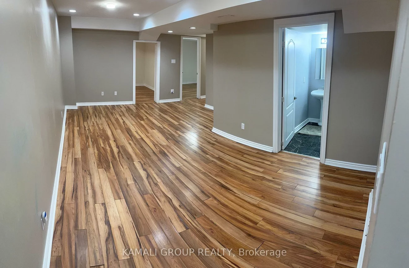 103, Filippazzo, Vellore Village, Vaughan