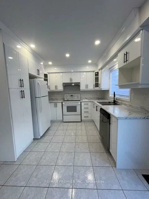 340, Via Carmine, Sonoma Heights, Vaughan