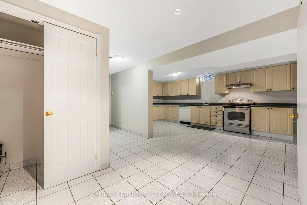 2, Olive Green, East Woodbridge, Vaughan