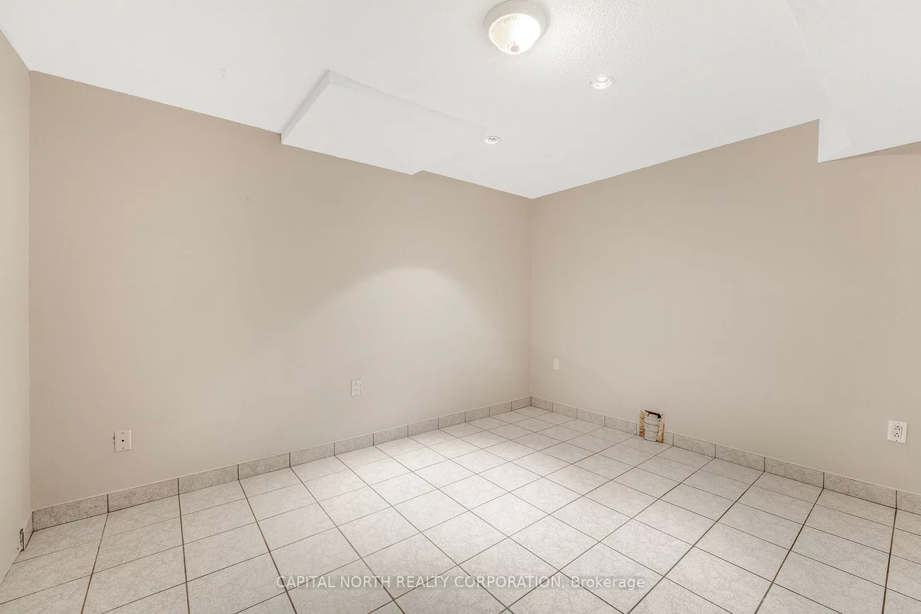 2, Olive Green, East Woodbridge, Vaughan