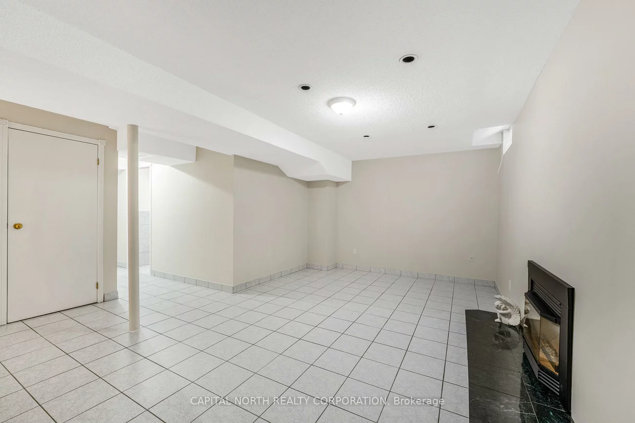 2, Olive Green, East Woodbridge, Vaughan