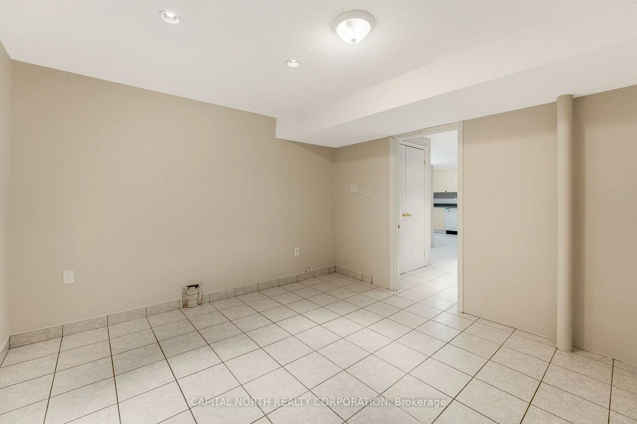 2, Olive Green, East Woodbridge, Vaughan