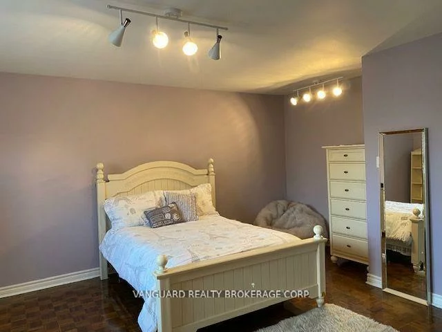 68, Mellings, East Woodbridge, Vaughan