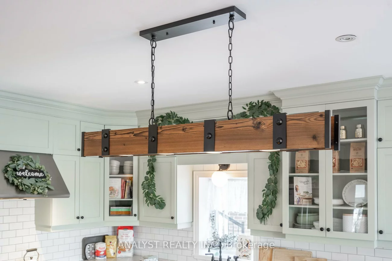 9, Napier, Kleinburg, Vaughan