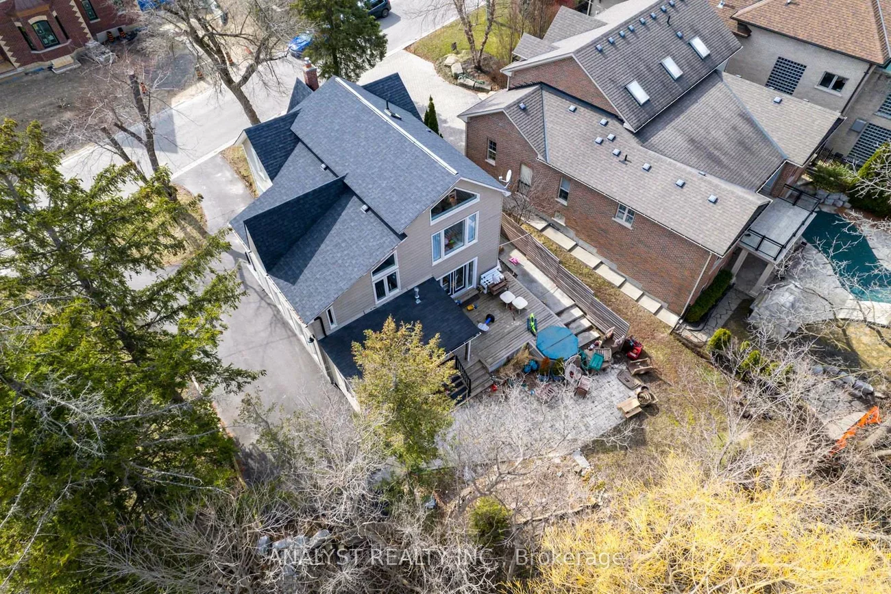 9, Napier, Kleinburg, Vaughan