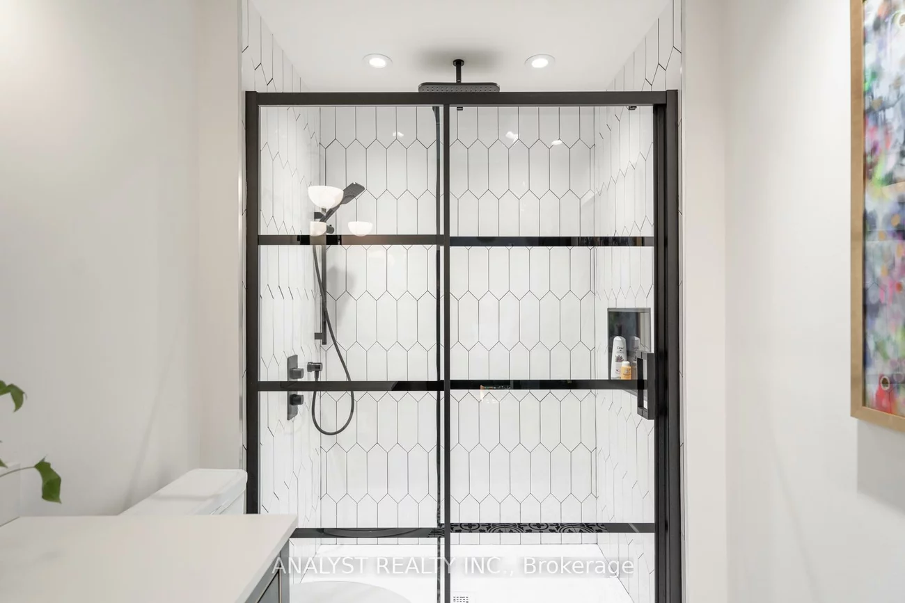 9, Napier, Kleinburg, Vaughan