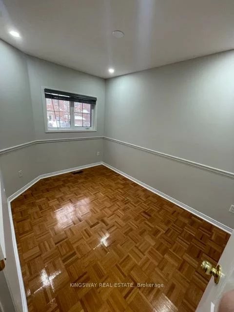 102, Lucena, Maple, Vaughan