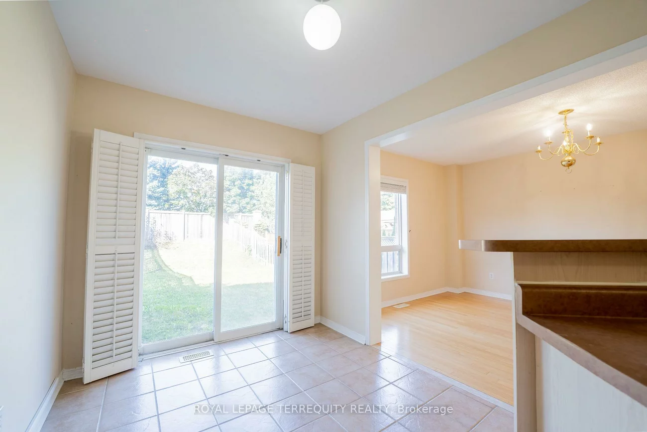 168, Deepsprings, Vellore Village, Vaughan