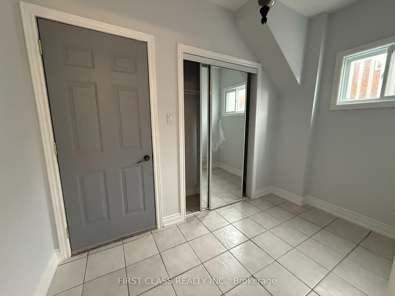 131, Santa Maria, Vellore Village, Vaughan