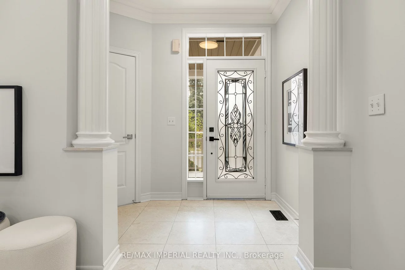 44, Hawkview, Vellore Village, Vaughan