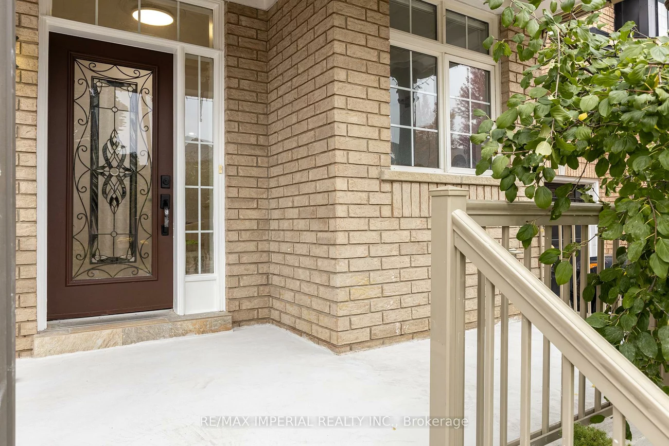 44, Hawkview, Vellore Village, Vaughan