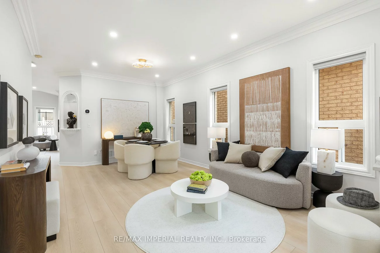 44, Hawkview, Vellore Village, Vaughan