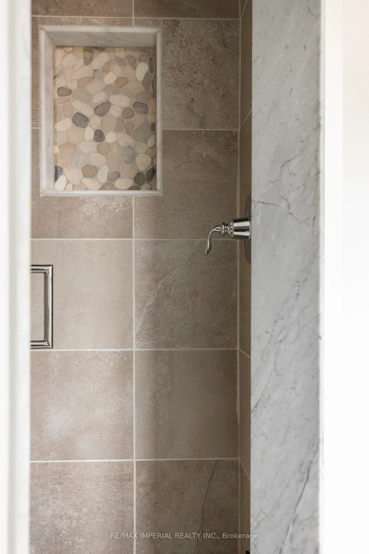 44, Hawkview, Vellore Village, Vaughan