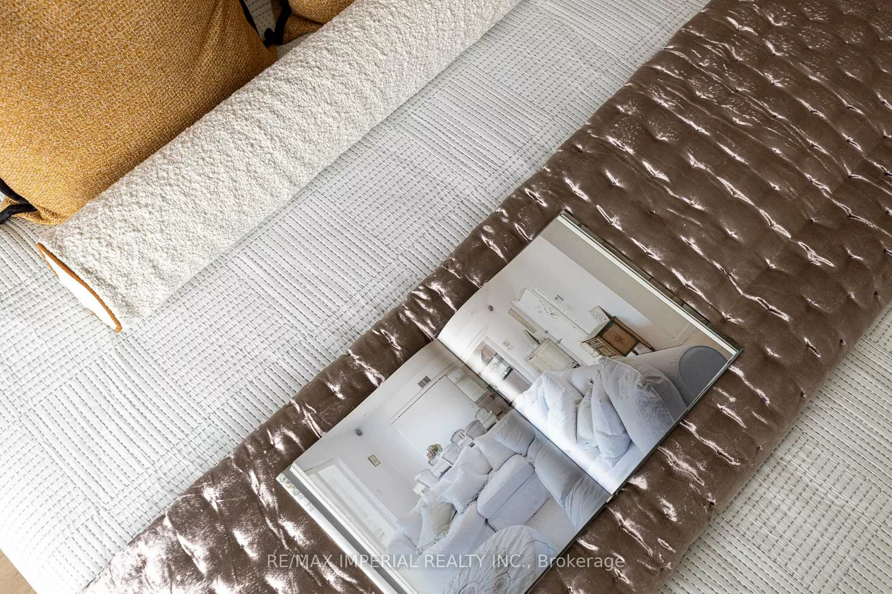 44, Hawkview, Vellore Village, Vaughan