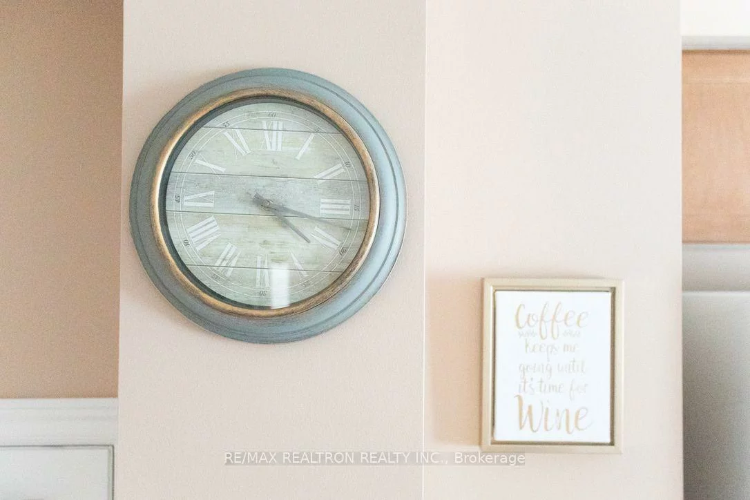 54, Chayna, Maple, Vaughan