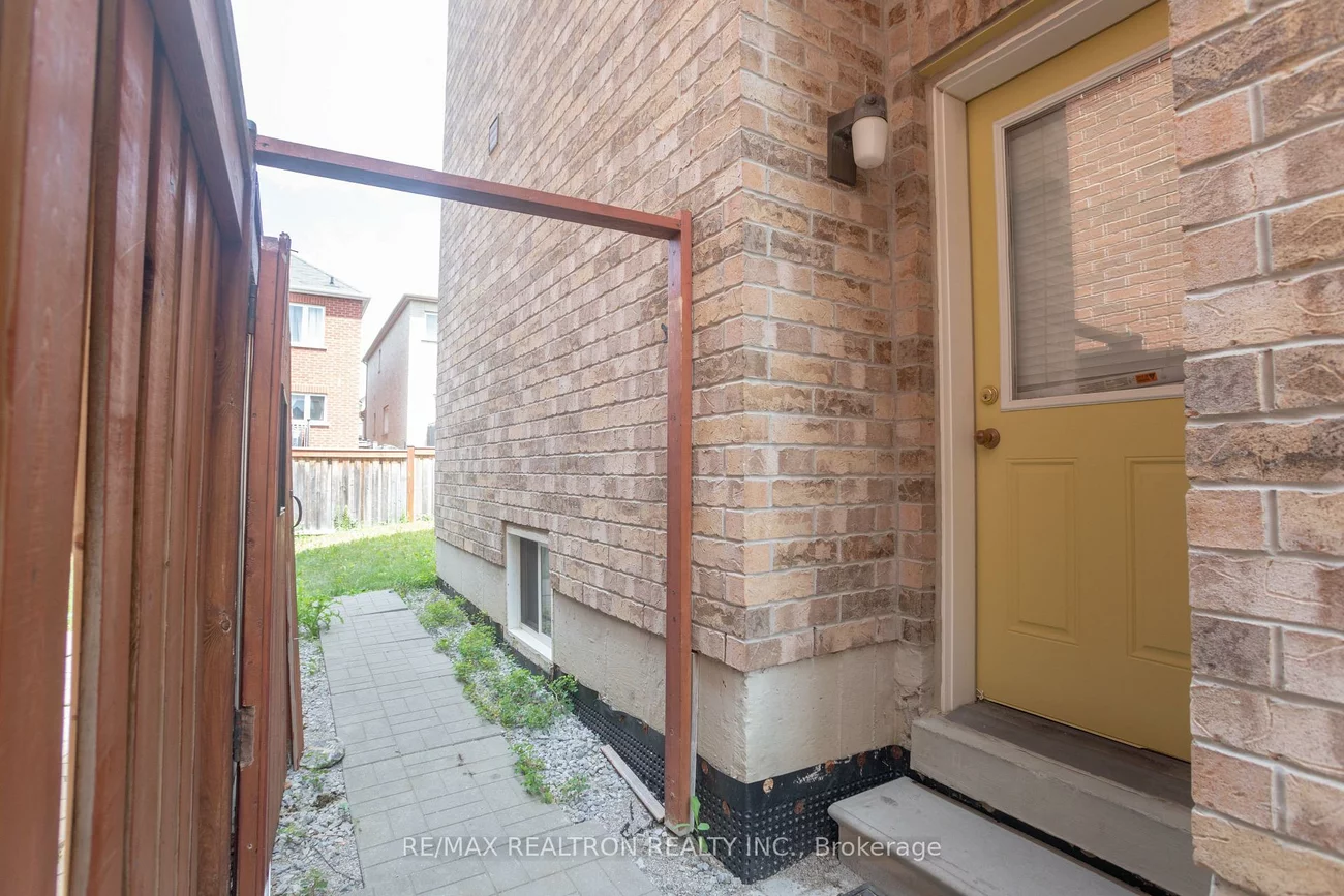 54, Chayna, Maple, Vaughan