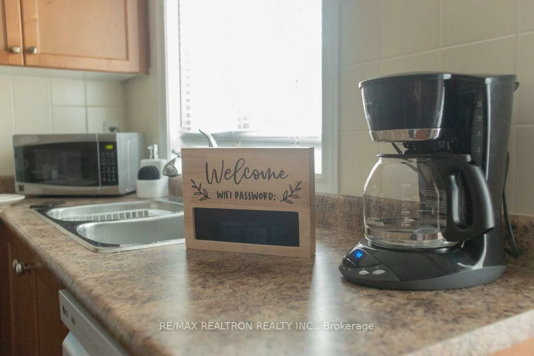 54, Chayna, Maple, Vaughan