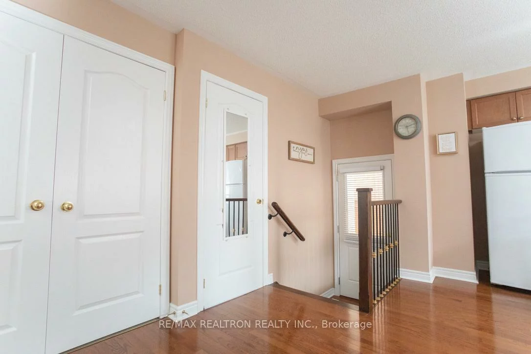 54, Chayna, Maple, Vaughan