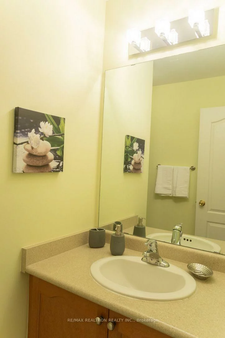 54, Chayna, Maple, Vaughan