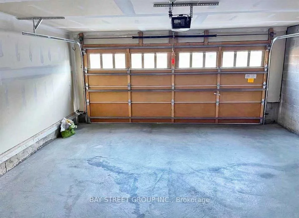 37, Carrville Woods, Patterson, Vaughan