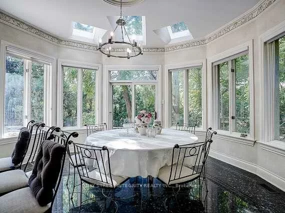 155, Renaissance, Beverley Glen, Vaughan