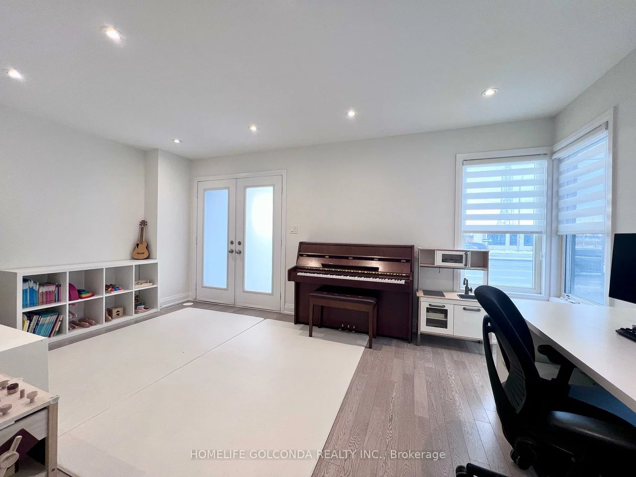 206, Moneypenny, Beverley Glen, Vaughan