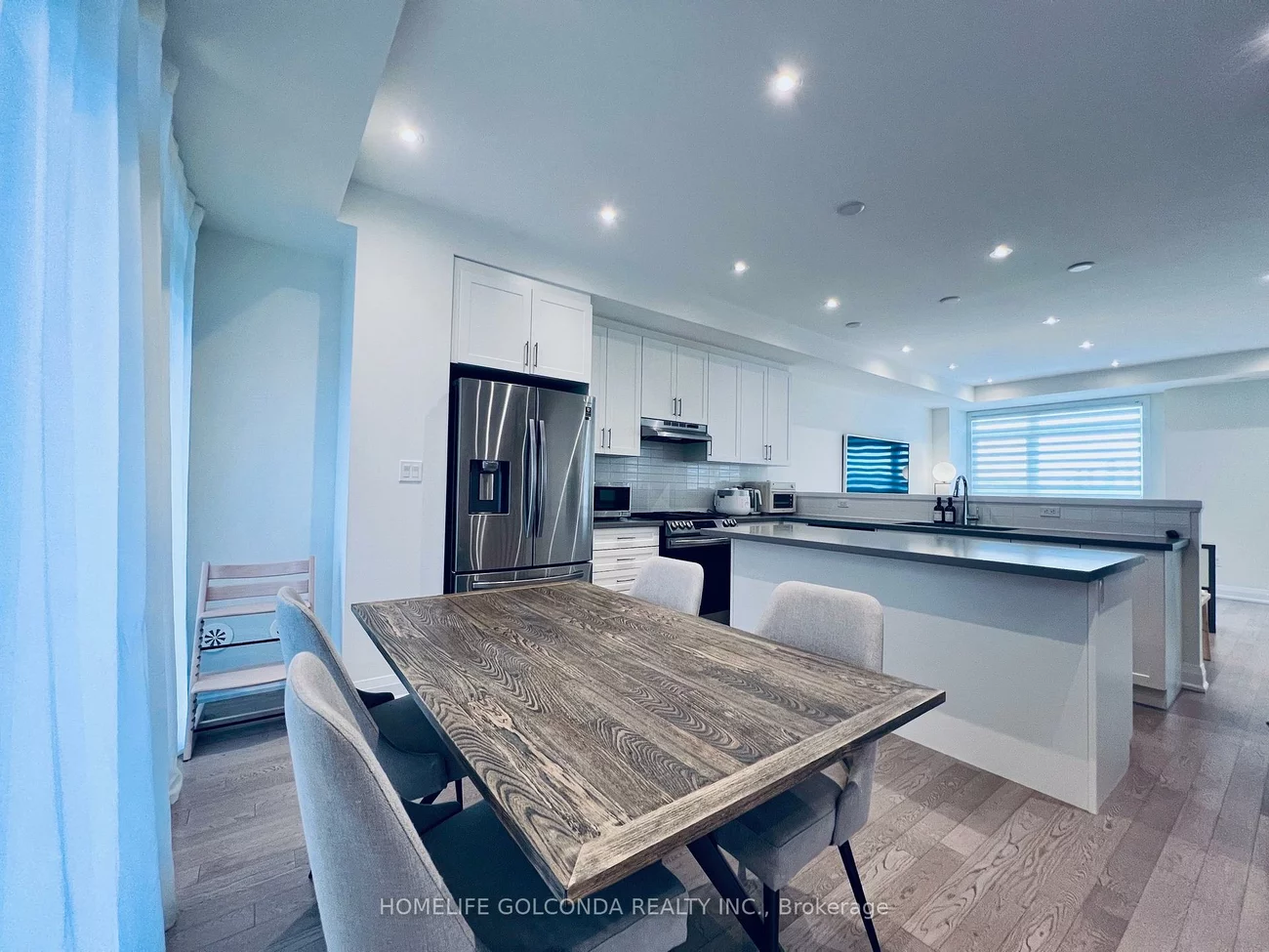 206, Moneypenny, Beverley Glen, Vaughan